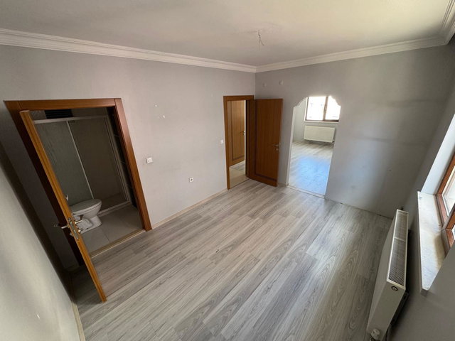 ÇANKAYA ÖVEÇLER'DE SÜPER LOKASYON LÜX YAPILI SATILIK 4+1 DAİRE