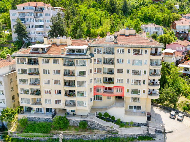 REMAX BEYAZ SELVILI CADDEDE SATILIK GENIŞ 3+1 DAIRE