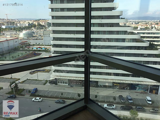 REMAX LEON SURYAPI MARKA B BLOKTA KIRALIK KÖŞE 1+1 DAIRE
