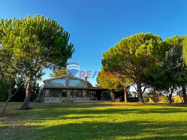 REMAX LAVANDA'DAN ENEZ VAKIF KÖYÜNDE EMSALSİZ, DENİZ VE GÖL MANZARALI VİLLA