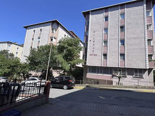 CENGİZTOPEL CADDESİ TEKEL SİTESİ İÇERİSİNDE KİRALIK 3 + 1