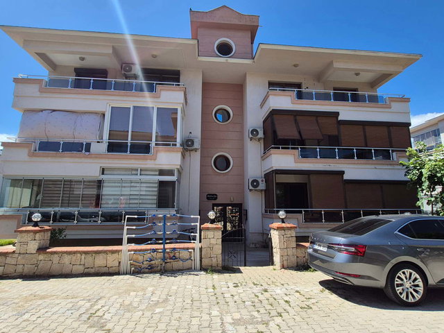 REMAX YELKEN'DEN SIĞACIK'TA EŞYALI 1+1 KİRALIK DAİRE