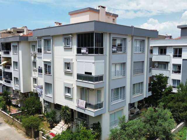 NARLIDERE ÇAMTEPE MAHALLESİ’NDE KÖŞE PARSELDE • BAHÇE İÇERİSİNDE • SATILIK 2+1 FIRSAT DAİRE