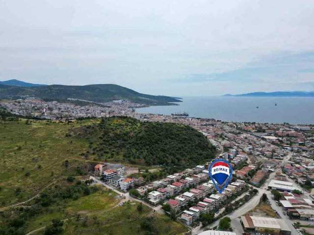 DİKİLİ İSMETPAŞA MAHALLESİ’NDE BAHÇELİ DUBLEKS – YATIRIM VE OTURUM İÇİN İDEAL
