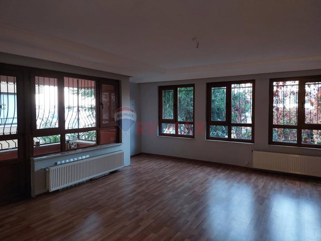 TURAN GÜNEŞ YAKINI YILDIZ KULE ALTINDA 130M² NET 4+1 GENIŞ DAIRE