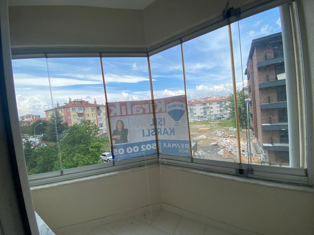 KİRALIK ESPARK KARŞISI 3+1 REMAX MOD GÜVENCESİYLE