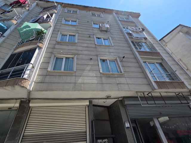 FATİH MAHALLESİ MEYDANA YAKIN SATILIK BOŞ 2+1