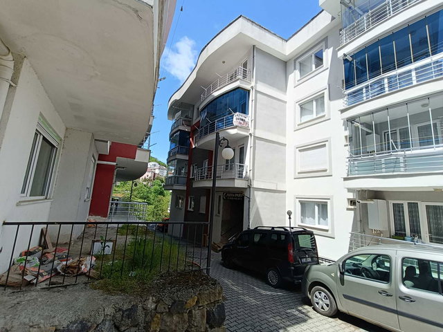 GEDİKKAYA FLORYA EVLERİNDE SATILIK DAİRE