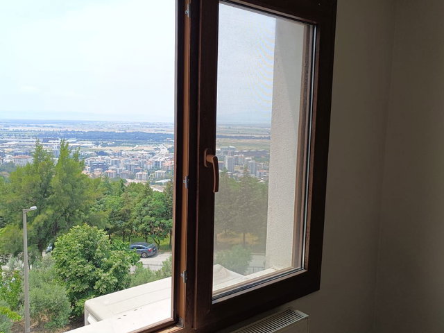 ÇİĞLİ EVKA 5 DE ÖN CEPHE ARAKAT ASANSÖRLÜ SATILIK 3+1 DAİRE