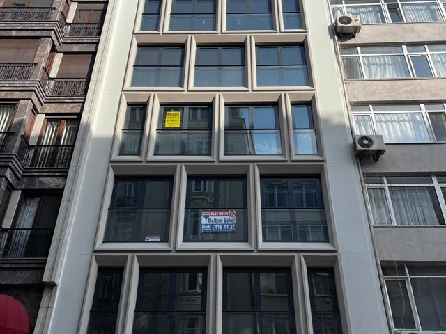 HÜSREV GEREDE CADDESİNDE SIFIR BİNADA KİRALIK DAİRE...