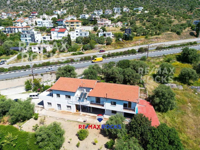 GIRNE BOĞAZ’DA VILLA TARZINDA TASARLANMIŞ MÜSTAKIL EV
