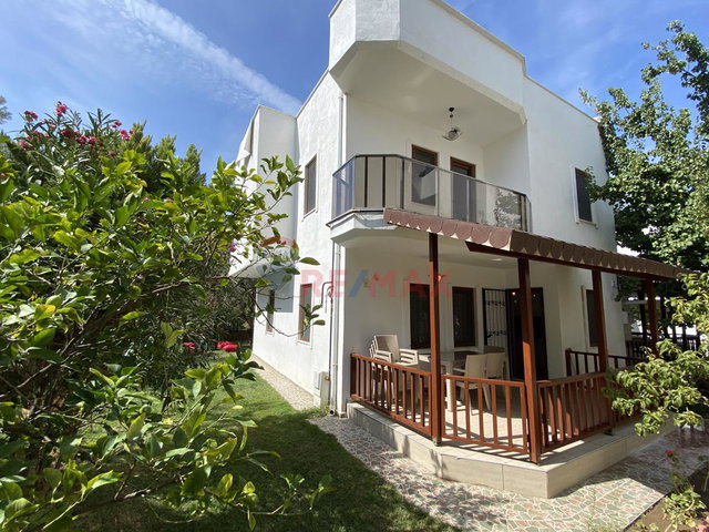 BURHANİYE ADYAR MEVKİİNDE SİTE İÇERİSİNDE MÜSTAKİL SATILIK VİLLA