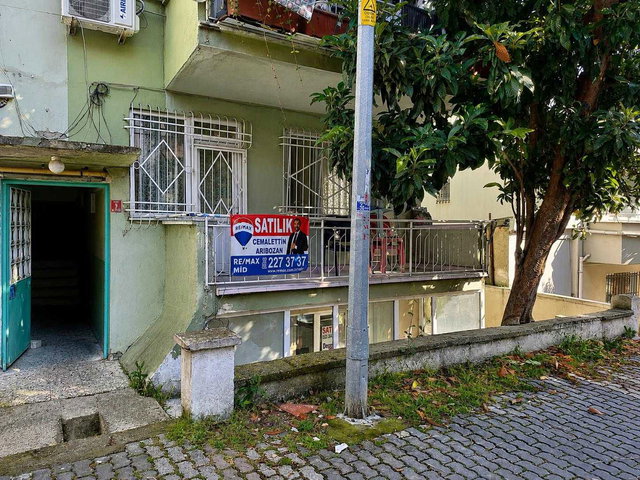 REMAX MİD BAHÇELİ EVLERDE SATILIK 3+1 DAİRE