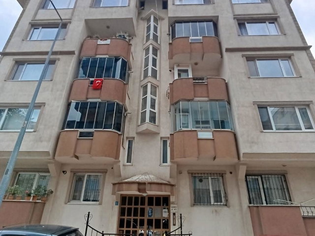 REMAX LAND'DEN KAZIMİYE'DE SATILIK GENİŞ FERAH 3+1 SATILIK DAİRE