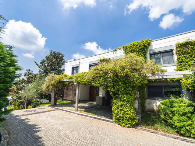 ÇEKMEKÖY MAYAVERA EVLERİ’NDE SU YOLU & ORMAN MANZARALI ÖZEL TOWNHOUSE