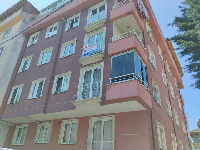 PENDİK GÜZELYALI MERKEZDE KAT İRTİFAKLI BOŞ SATILIK 3+1 DAİRE