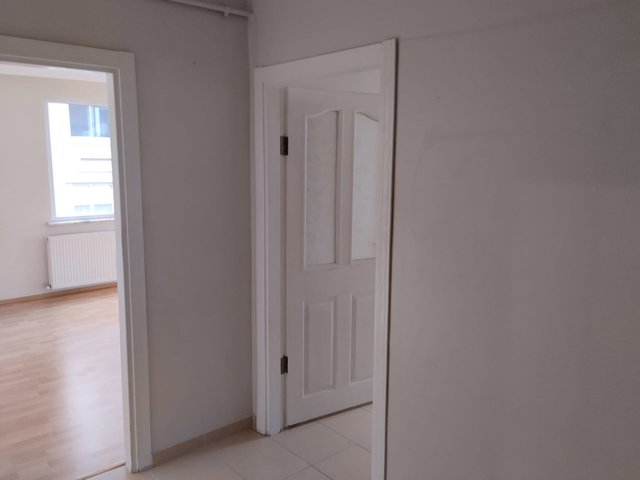 PENDİK GÜZELYALI MERKEZDE KAT İRTİFAKLI BOŞ SATILIK 3+1 DAİRE