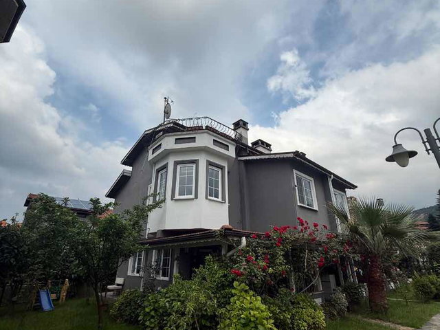 KIRKPINAR BAĞDAT CADDESİ'NDE 4+1 TRİPLEKS SİTE İÇİ VİLLA