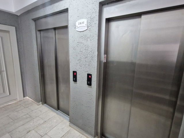 KIZILTOPRAK SATILIK 2+1 YENİ BİNA GİYİNME ODALI