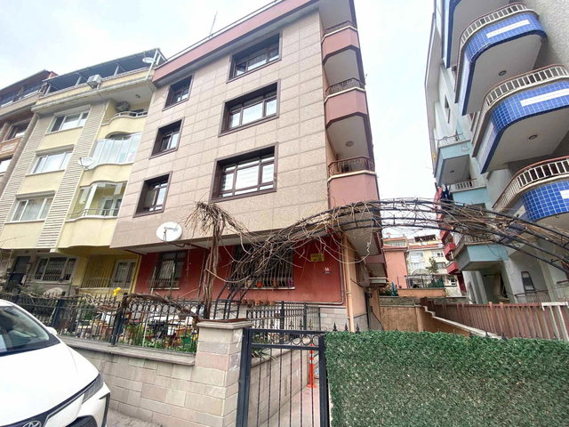 YENIMAHALLE YUNUS EMRE MAHALLESI YATIRIMLIK SATILIK  1+0 DAIRE