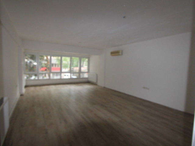 KARŞIYAKA LATİFE HANIM SOKAKTA ÇİFT CEPHELİ 3+1 SATILIK DAİRE