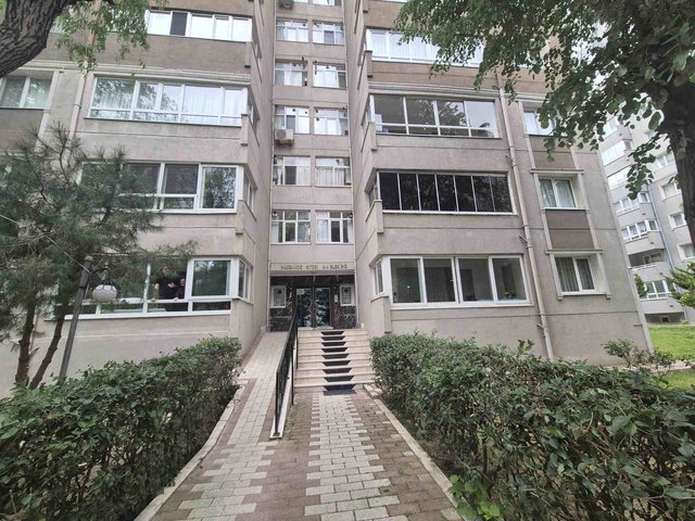 PERLAVİSTA AVM ARKASI HASBAHÇE SİTESİNDE FERAH 3+1 SATILIK DAİRE !