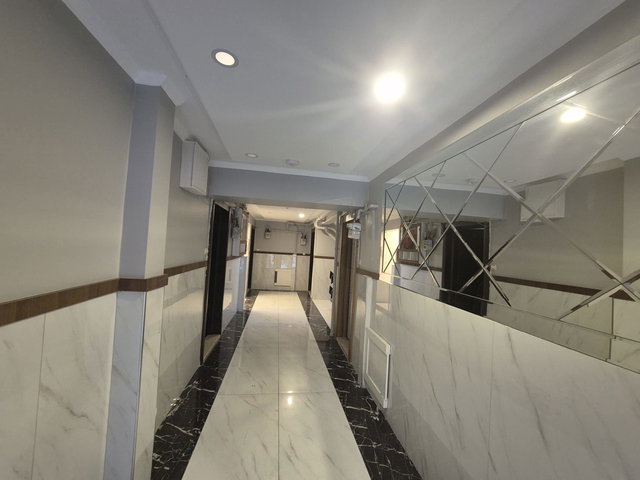 PERLAVİSTA AVM ARKASI HASBAHÇE SİTESİNDE FERAH 3+1 SATILIK DAİRE !