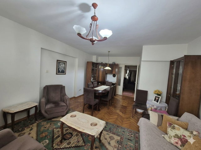 PERLAVİSTA AVM ARKASI HASBAHÇE SİTESİNDE FERAH 3+1 SATILIK DAİRE !