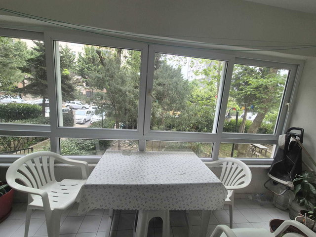 PERLAVİSTA AVM ARKASI HASBAHÇE SİTESİNDE FERAH 3+1 SATILIK DAİRE !