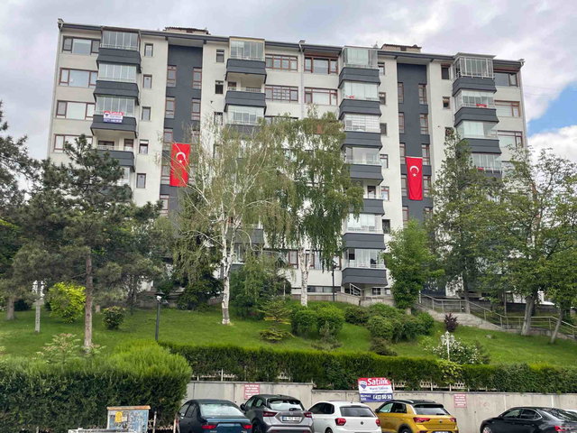 GAZİOSMANPAŞA'NIN EN GÜZEL SİTESİNDE ARA KAT 3+1  135 M2 EŞSİZ FIRSAT