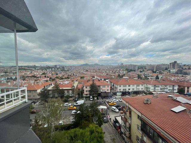 GAZİOSMANPAŞA'NIN EN GÜZEL SİTESİNDE ARA KAT 3+1  135 M2 EŞSİZ FIRSAT