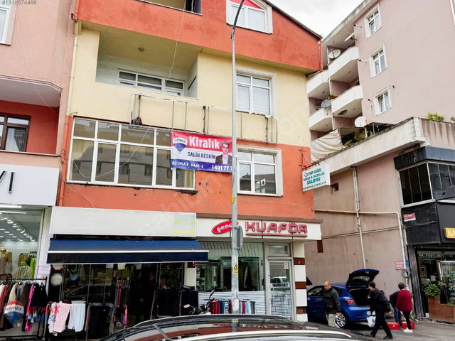 SULTANBEYLI MERKEZDE 3+1 90 M² DAIRE