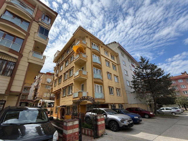 2 AYRI GİRİŞLİ TERASLI ÇİFT BANYOLU İÇİ YAPILI DUBLEKS 140 M²