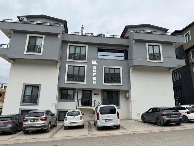 BAŞİSKELE YEŞILYURT MAHALLESİNDE GENİŞ 2 +1 KİRALIK DAİRE
