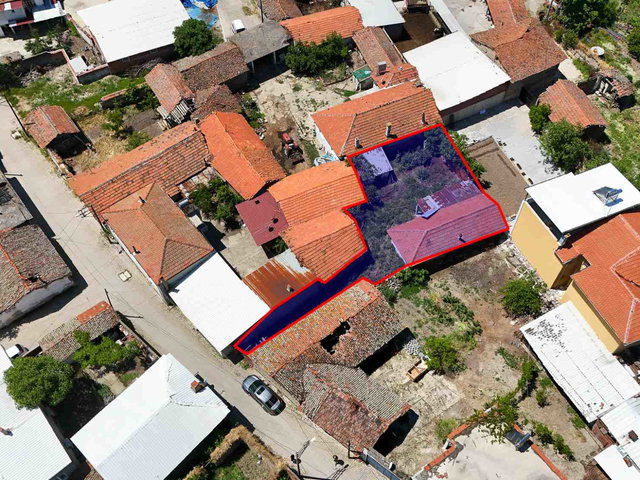 REMAX MİD'DEN YAKUP KÖYDE SATILIK 286M² ARSA VE MÜSTAKİL EV