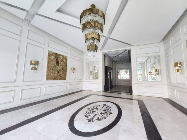 REMAX LAVANDA'DAN GOLDEN LIFE SİTESİNDE 3,5+1 HAVUZ CEPHELİ DAİRE