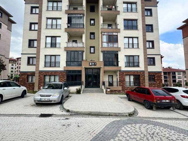 SİNCAN SARAYCIK 3. BÖLGE 3.ETAP ARAKAT, BÜYÜK TİP MUTFAKLI SATILIK DAİRE