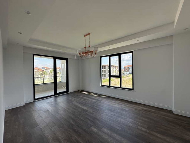 GENİŞ BALKONLU EBEVEYN BANYOLU 3+1 SATILIK DAİRE