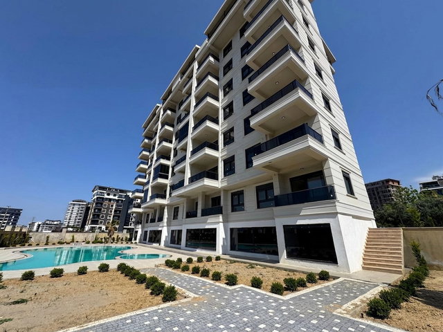 FULL AKTİVİTELİ SİTEDE,  SIFIR DAİRE 1+1