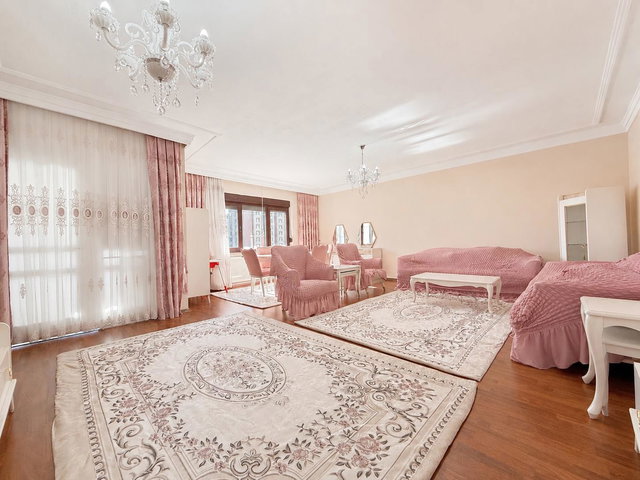 BEYLIKDÜZÜ YEŞILKENT 2 SITESINDE DUBLEX 4+2 SATILIK DAIRE