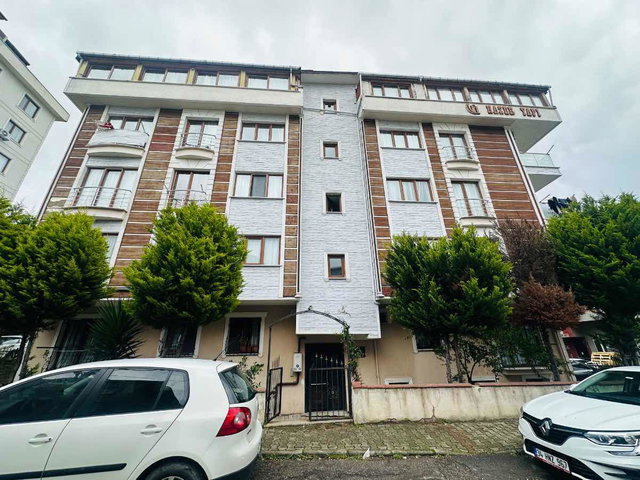 KARTAL TOPSELVİ MAHHALLESİ'NDE SATILIK 2+1 DAİRE