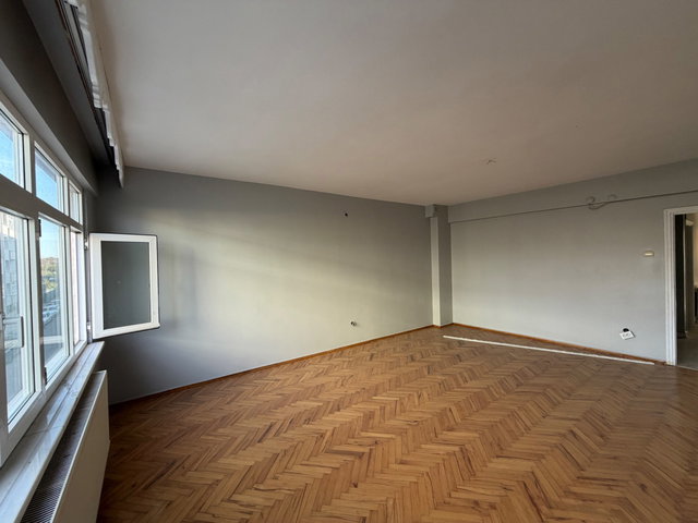 ÜSKÜDARDA BOĞAZ VE KÖPRÜ MANZARALI 3+1 DAİRE