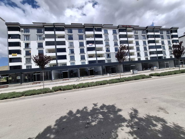 ABDULLAH PAŞA SARAY BOSNA CAD. İLK VE ORTA OKULA YAKIN 3+1 SIFIR SATLIK DAİRE