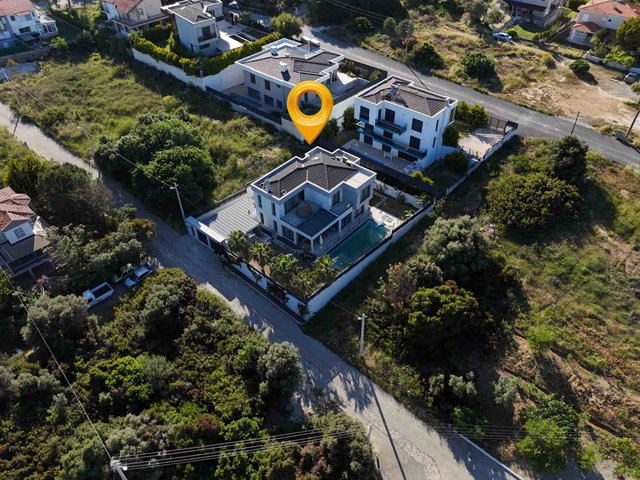 ÇEŞME DALYAN CUMHURİYET MAHALLESİ’NDE LÜKS VE KONFORU BİR ARADA SUNAN ÖZEL VİLLA