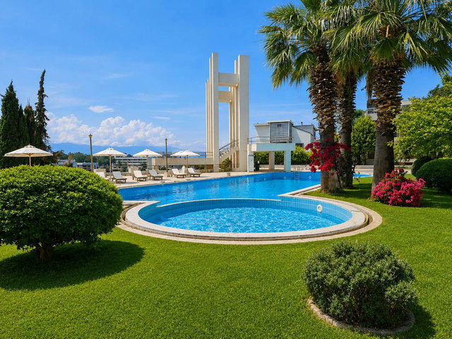 KADINLAR DENIZİNDE MANZARALI 4+1 FULL EŞYALI DUBLEX DAİRE