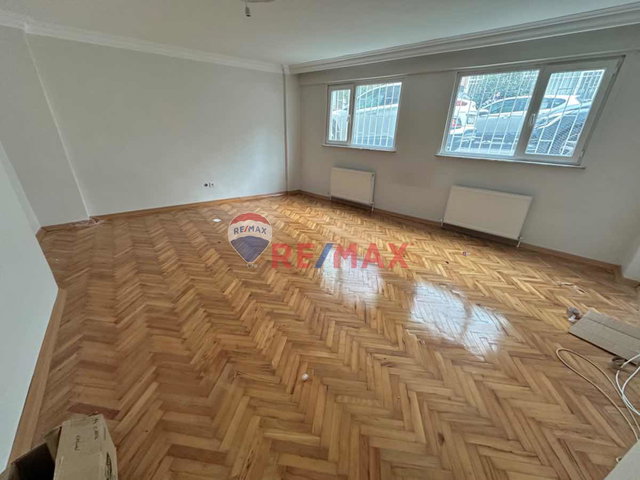 ÜSKÜDAR SALACAK MAH. SAHİLE YAKIN GENİŞ KİRALIK 3+1 DAİRE