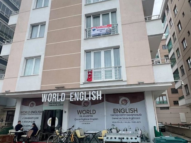 ÖMÜREVLER TRAMVAY DURAĞINA YAKIN 2+1 SATILIK DAIRE