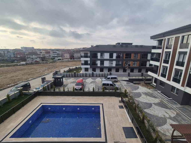 KERVANCI KORU 8 DE 1+1 DAİRE