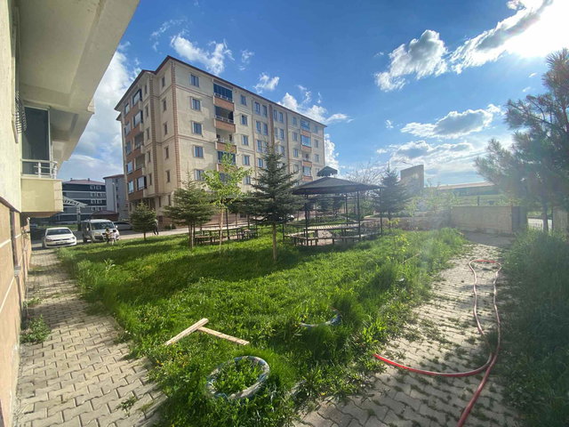 AĞRININ GÖZDESİ SAKLIBAHÇE SİTESİNDE SATILIK 4+1 LÜKS DAİRE