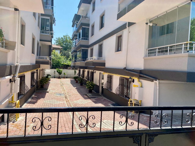 ATAKUMDA YAŞAMIN MERKEZİNDE GENİŞ VE KULLANIŞLI SATILIK  3+1